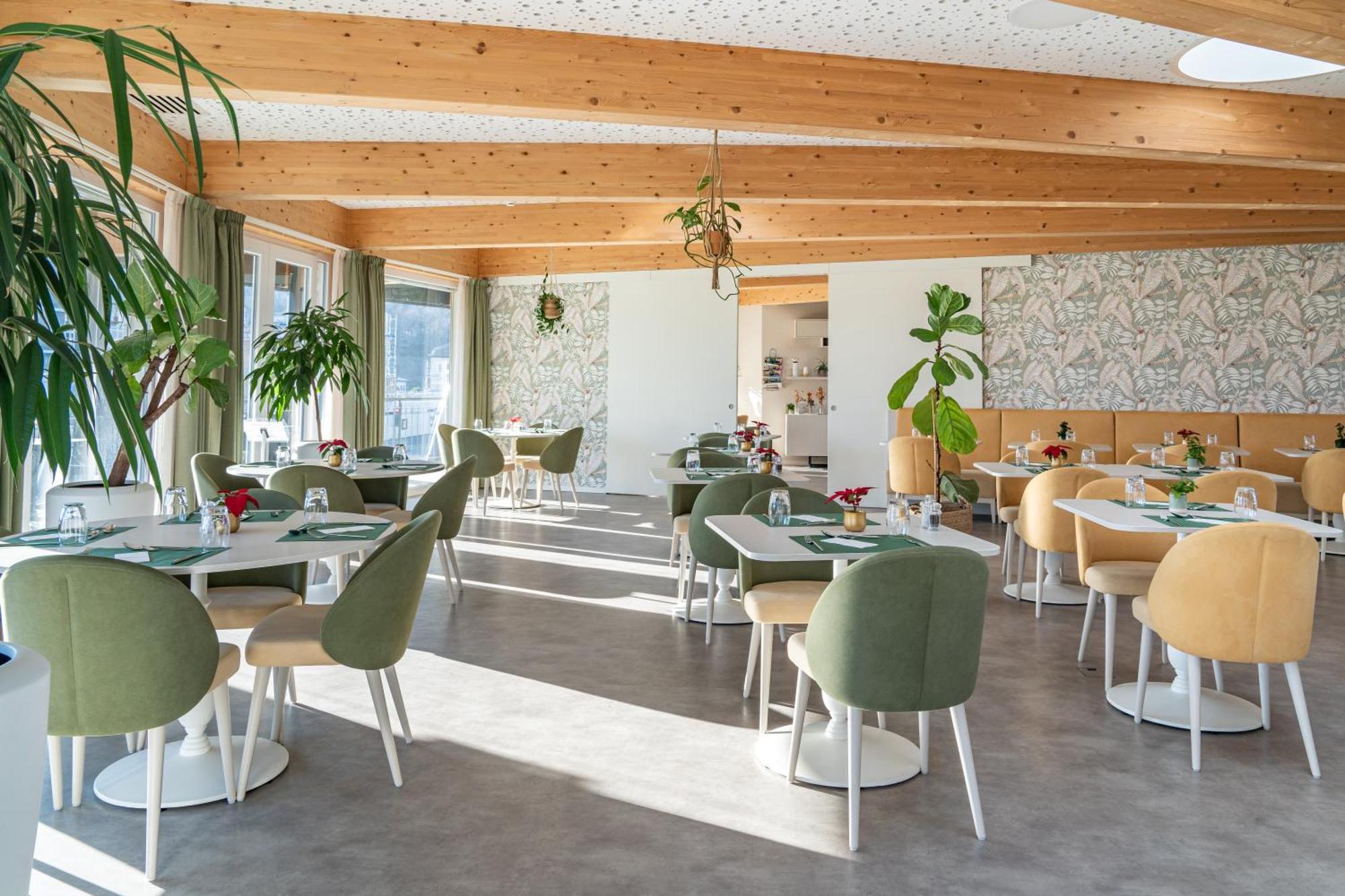 Alp Art Hotel Monthey Collombey-Muraz Luaran gambar