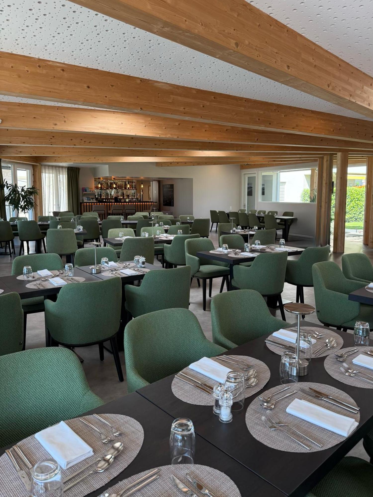 Alp Art Hotel Monthey Collombey-Muraz Luaran gambar